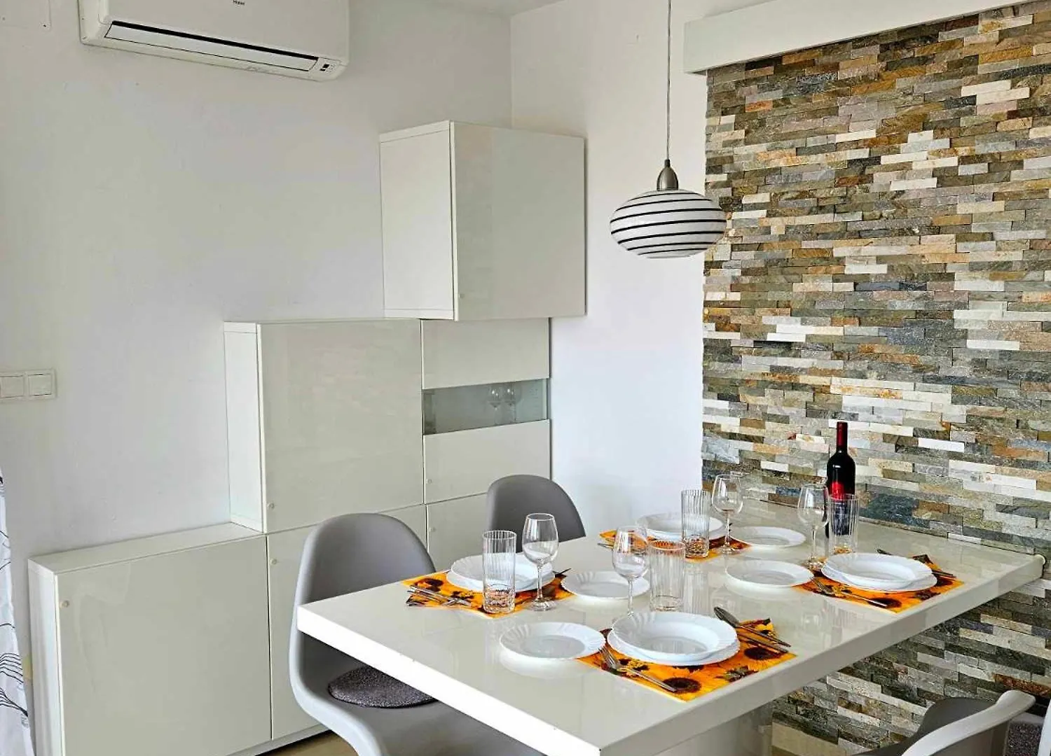 Domagoj - Luxury Apartment With Private Parking, Jacuzzi And Seaview Njivice